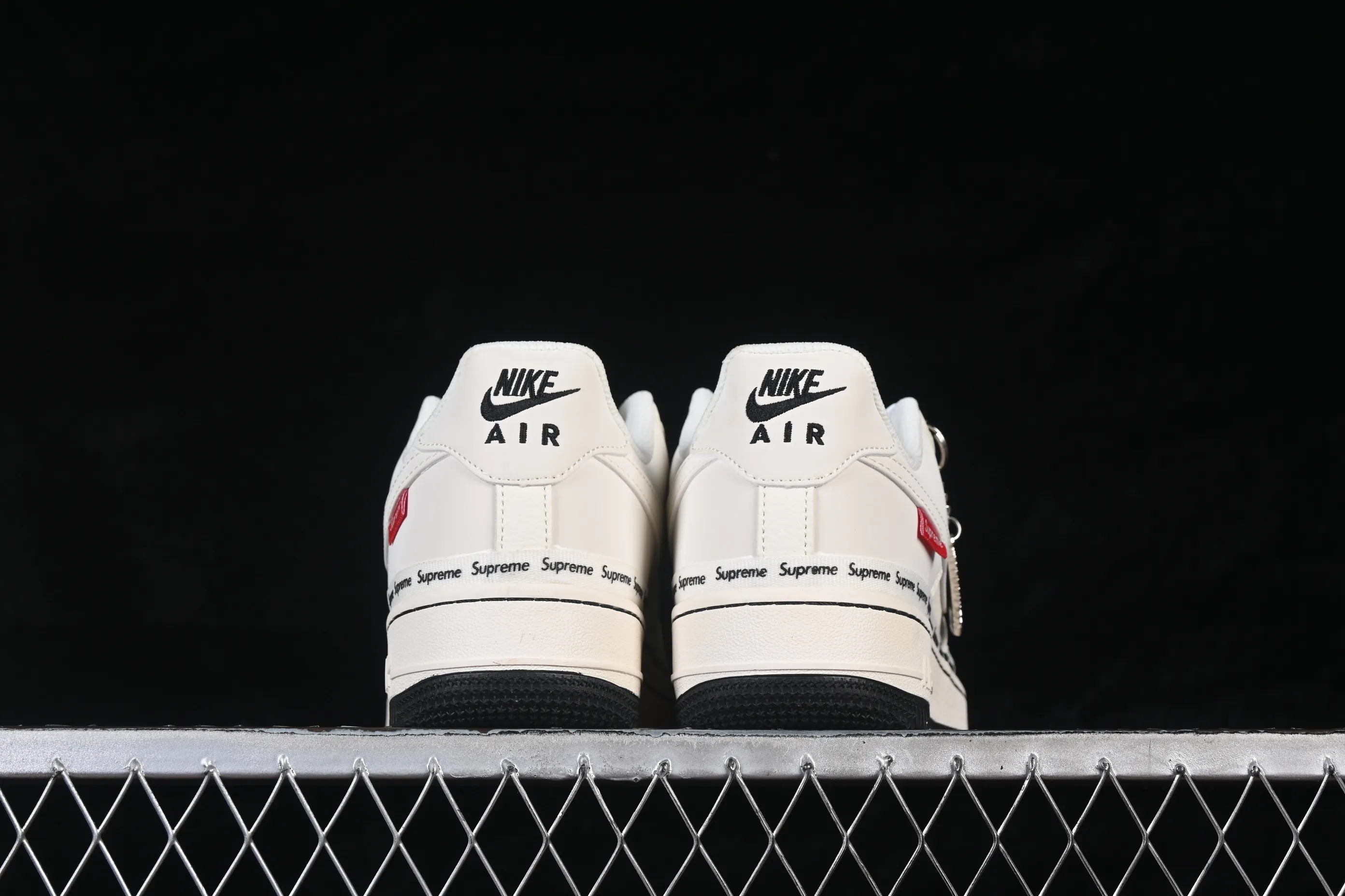All categories Nk Air Force 1 Air Force series Nk Air Force 1 Low Air Force low-top Nike Air Force 1'07 Low Supreme co-branded beige signature Air Force 1 low-top casual sneakers XX3168-222
